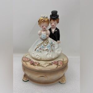 Early Josef Originals Bride Groom Music Box Lace Veil Japan